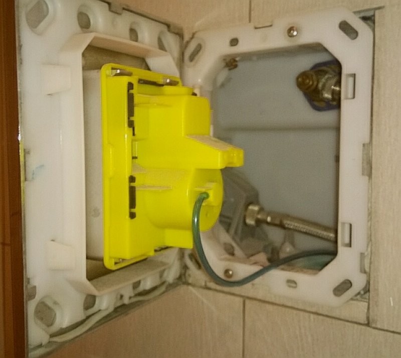 GEBERIT WC serwis spłuczek podtynkowych. - 05 GEBERIT WC serwis spłuczek podtynkowych. - 05