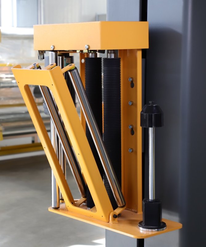 Półautomatyczna owijarka do palet Maglo OWI20T24M - 02 Półautomatyczna owijarka do palet Maglo OWI20T24M - 02
