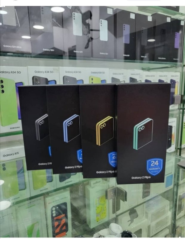 Seria nowych modeli telefonów na sprzedaż - 01 Seria nowych modeli telefonów na sprzedaż - 01