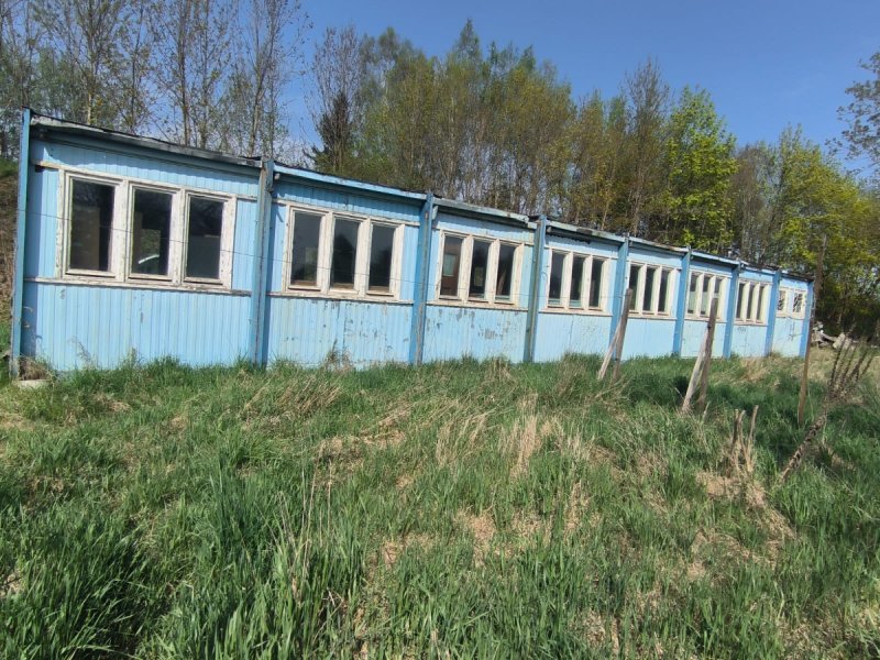 Kontenery 8 sztuk 6x2,5 m - 01 Kontenery 8 sztuk 6x2,5 m - 01
