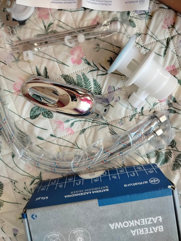 Armatura sanitarna łazienkowa (Kran do umywalki ) - 02 Armatura sanitarna łazienkowa (Kran do umywalki ) - 02