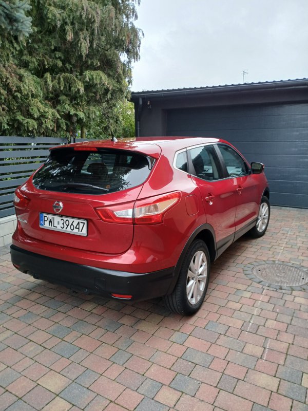 Sprzedam Nissan Qashqai 1,2 DIG T Benzyna - 01 Sprzedam Nissan Qashqai 1,2 DIG T Benzyna - 01