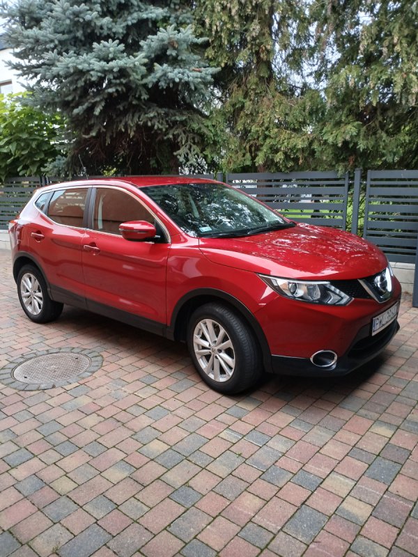 Sprzedam Nissan Qashqai 1,2 DIG T Benzyna - 02 Sprzedam Nissan Qashqai 1,2 DIG T Benzyna - 02