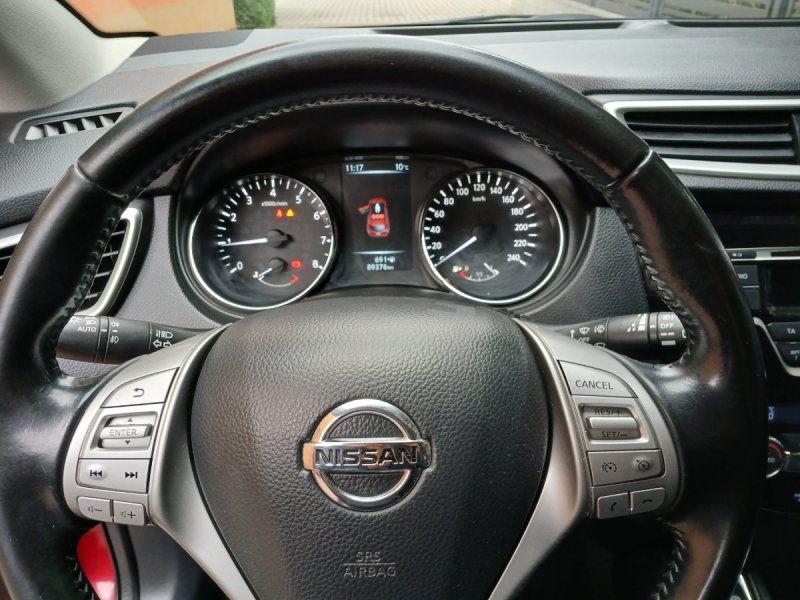 Sprzedam Nissan Qashqai 1,2 DIG T Benzyna - 04 Sprzedam Nissan Qashqai 1,2 DIG T Benzyna - 04