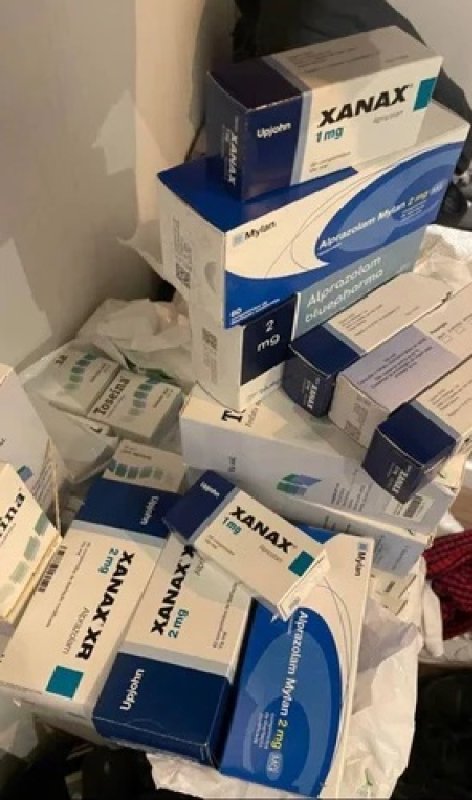 Sprzedam5medykamenty7Duża Ilość Recepta Odpłatnie5