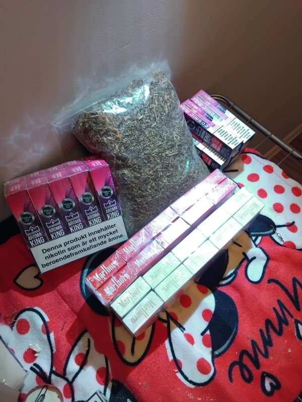 Marlboro NZ cienkie mentolowe i E Papierosy - 06 Marlboro NZ cienkie mentolowe i E Papierosy - 06