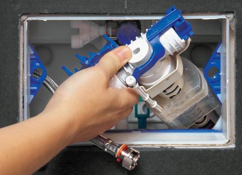 Wc naprawy spłuczek zabudowanych Geberit. - 03 Wc naprawy spłuczek zabudowanych Geberit. - 03