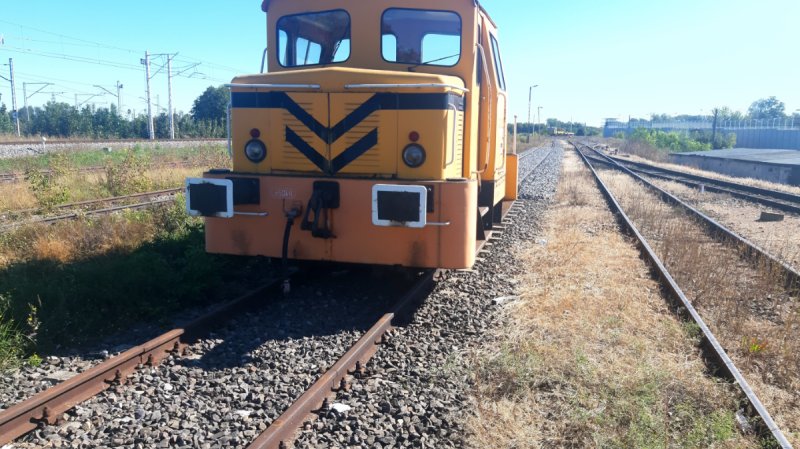 Sprzedam lokomotywę manewrową małej mocy 409Da - 03 Sprzedam lokomotywę manewrową małej mocy 409Da - 03