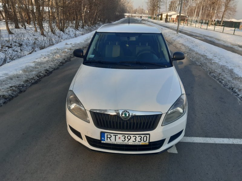 Sprzedam samochód - 01 Sprzedam samochód - 01