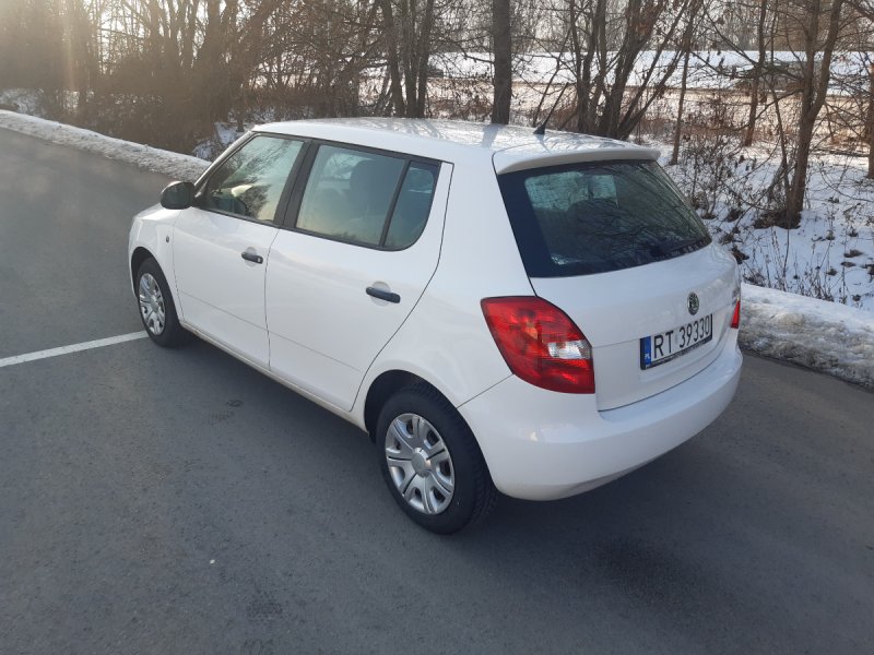 Sprzedam samochód - 02 Sprzedam samochód - 02