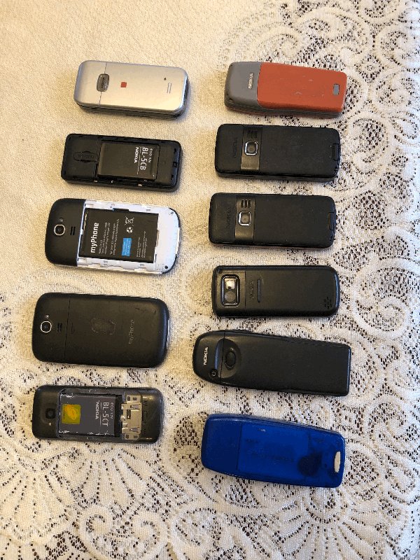 11 telefonów oddam za darmo