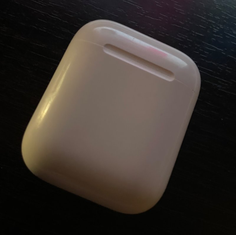 Oryginalne słuchawki AirPods Apple oddam za darmo - 01 Oryginalne słuchawki AirPods Apple oddam za darmo - 01