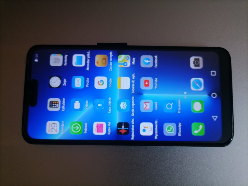 UWAGA wyprzedaż laptopy tablety smartfony nowe i używane w tym dotyk - 03