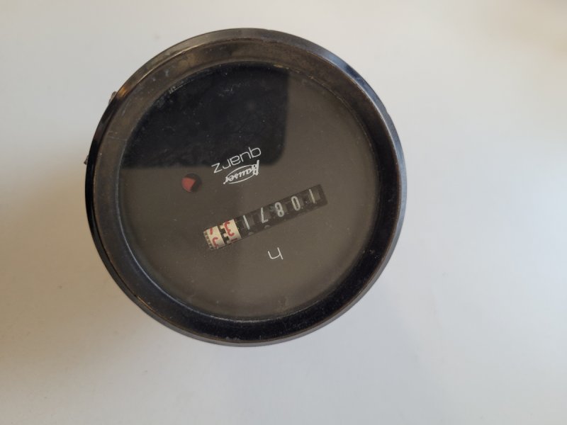 Licznik motogodzin Bauser 12 80v