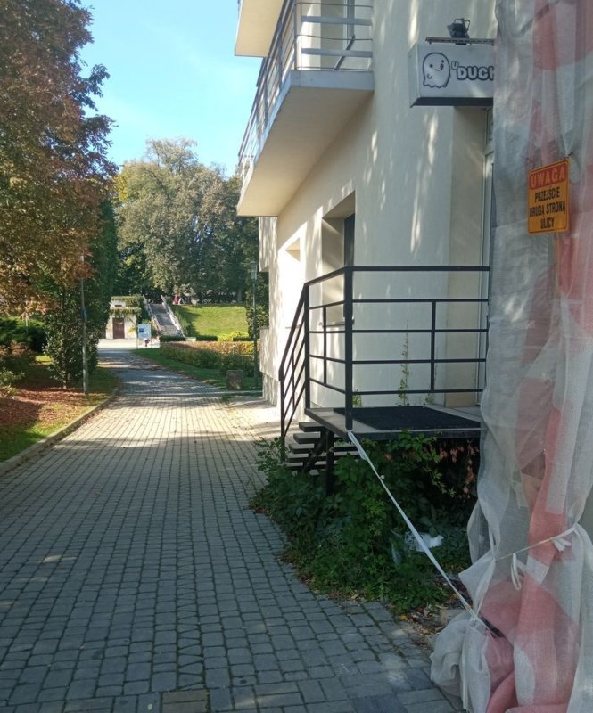 Lokal koło Fontanny Multimedialnej. Rzeszów - 01