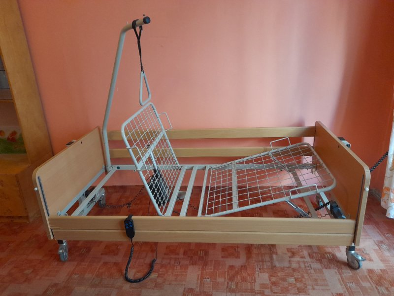Wypożyczę łóżko rehabilitacyjne elektryczne na pilota - 01