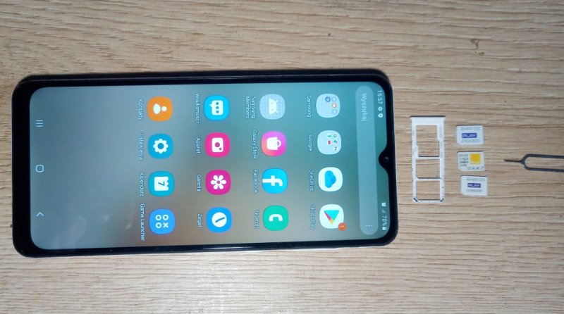 Sprzedam smarfon Samsung Galaxy A12