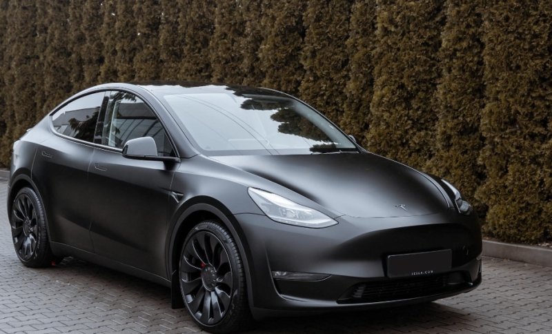 Prywatny kierowca do wynajęcia dyskrecja, Tesla Y