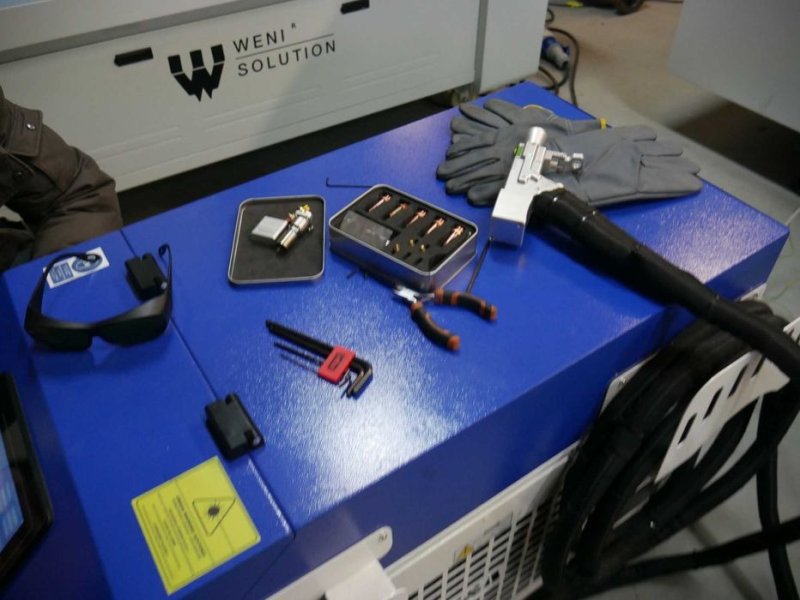 Spawarka Laserowa 2kW Fiber 5w1 - 01