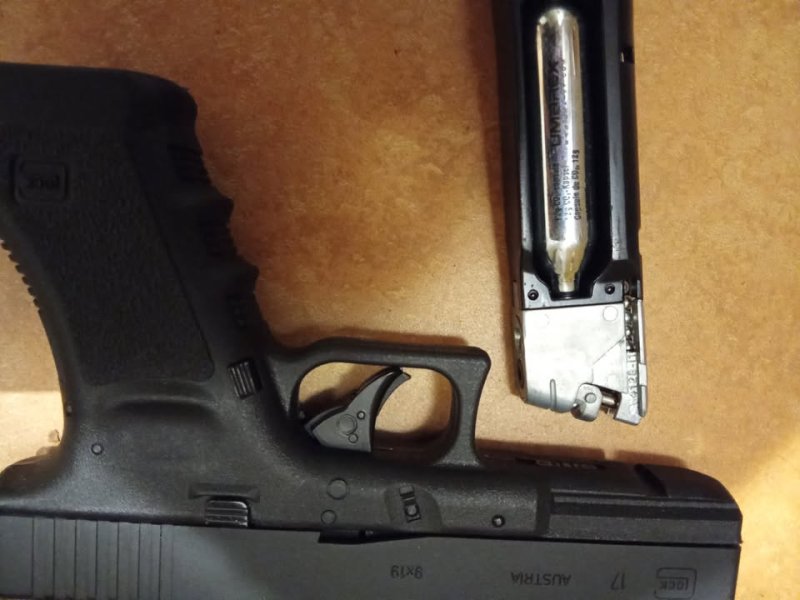 Replika pistoletu glock