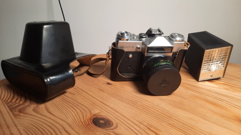 Aparat fotograficzny ZENIT E dla kolekcjonera - 04