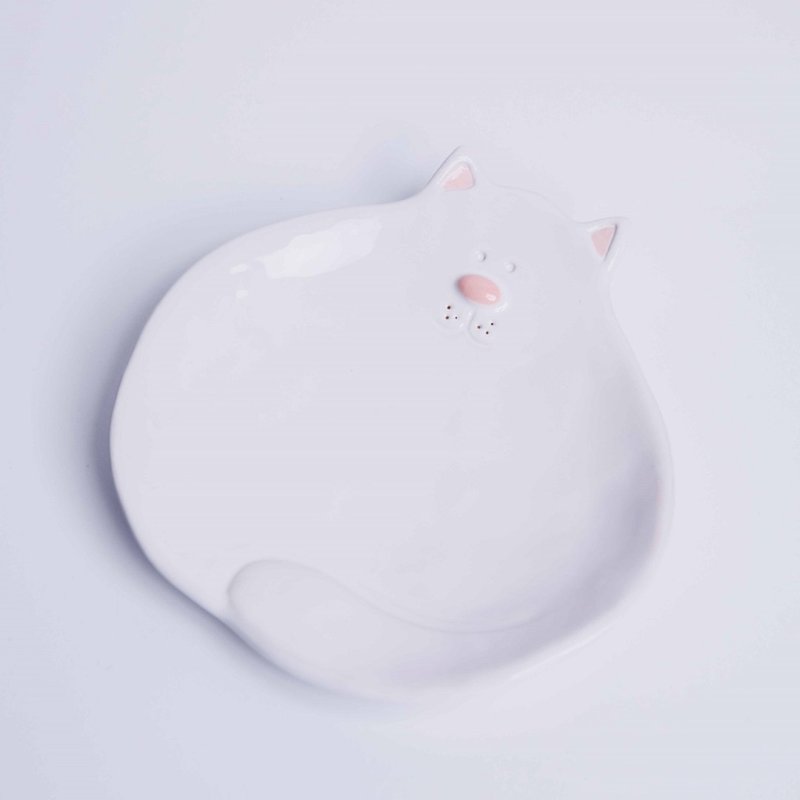 Biały talerzyk deserowy kot Lamabo Ceramics - 03 Biały talerzyk deserowy kot Lamabo Ceramics - 03