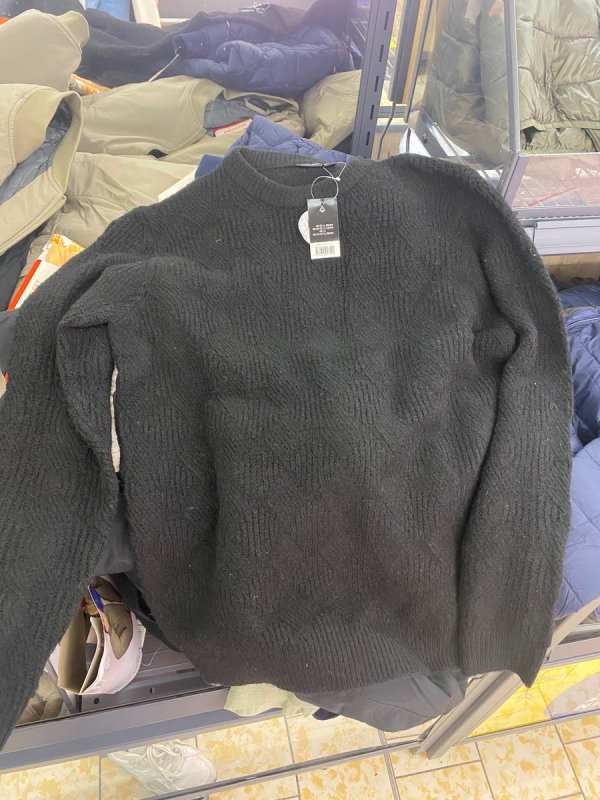 Czarny sweter rozmiar L - 03