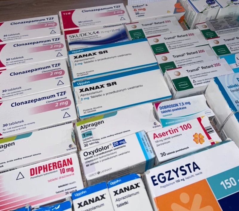 Tramal,7Buprenorfina, Durogesic, Xanax, Kodeina, C - 01