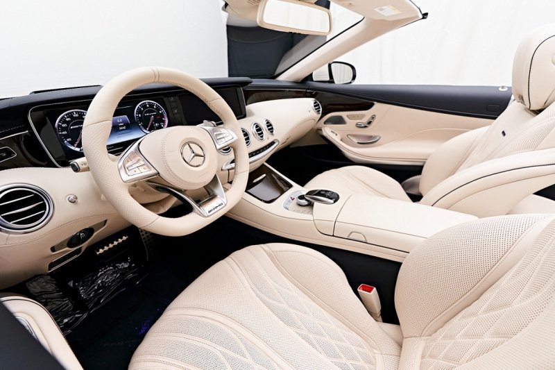 Mercedes AMG S63 V8 coupe biturbo 4Matic power 115 - 01