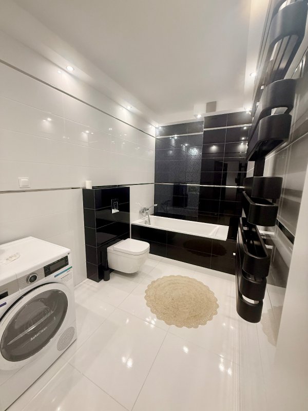 Segment na sprzedaż - 05