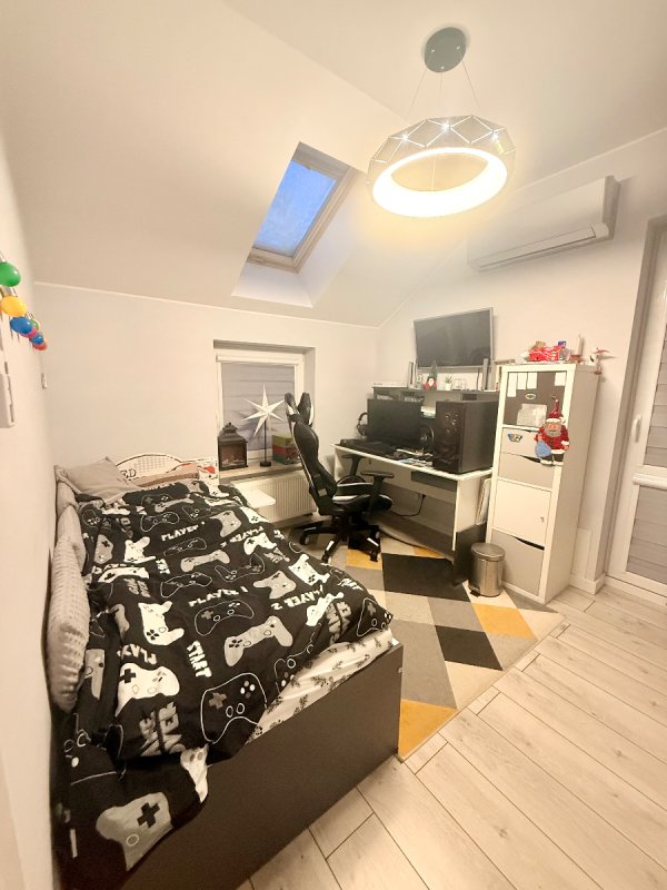 Segment na sprzedaż - 08