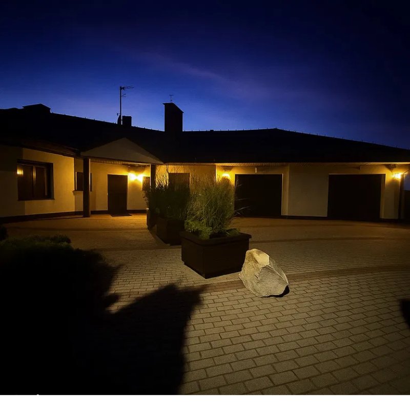 Parterowy dom koło Pabianic, Fotowoltaika, Solary - 02