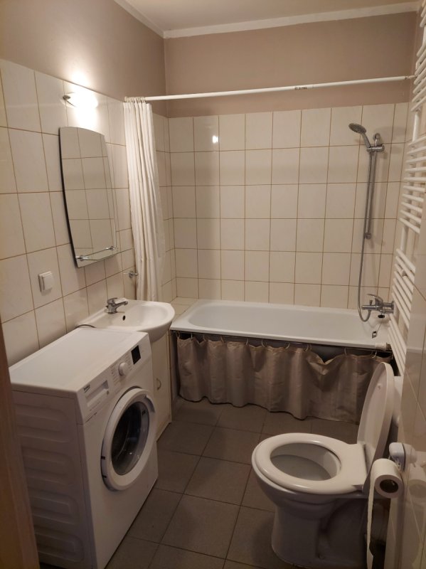 Wynajmę kawalerkę - 03