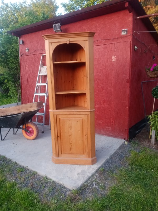 Witryna narożna Sosnowa - 01 Witryna narożna Sosnowa - 01