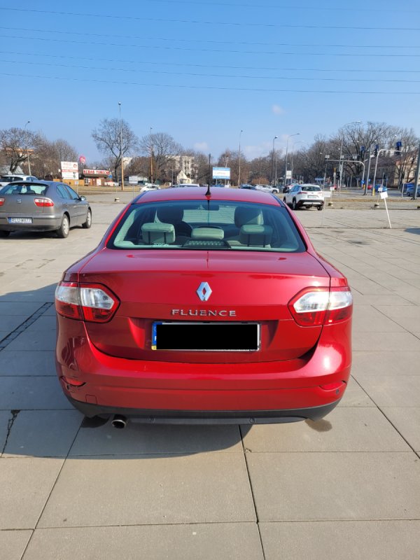 Zadbane Renault Fluence 1.6 + LPG - 02