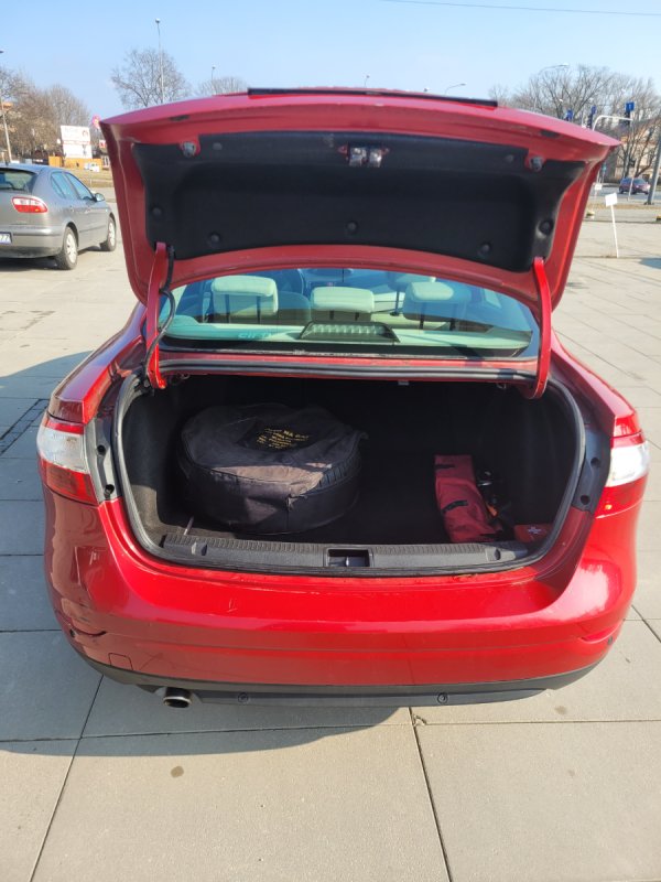 Zadbane Renault Fluence 1.6 + LPG - 07