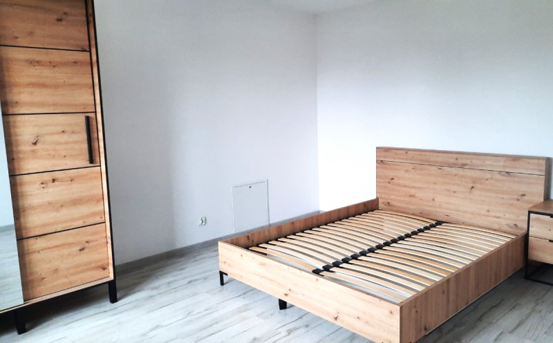 DOM z ogródkiem , bezobsługowe ogrzewanie - 02