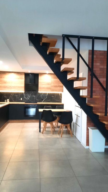 DOM z ogródkiem , bezobsługowe ogrzewanie - 03