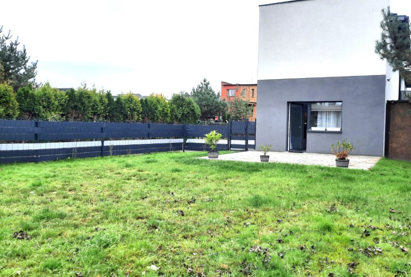 DOM z ogródkiem , bezobsługowe ogrzewanie - 07