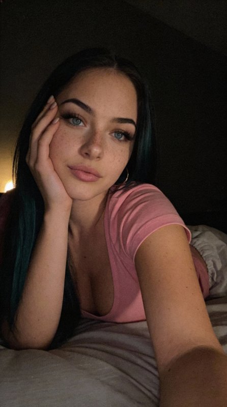 Lila 24 Gorące zdjęcia, filmy + używana bielizna - 01 Lila 24 Gorące zdjęcia, filmy + używana bielizna - 01