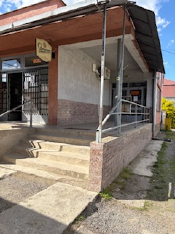 Predam zabehnutu prevadzku potraviny a bar