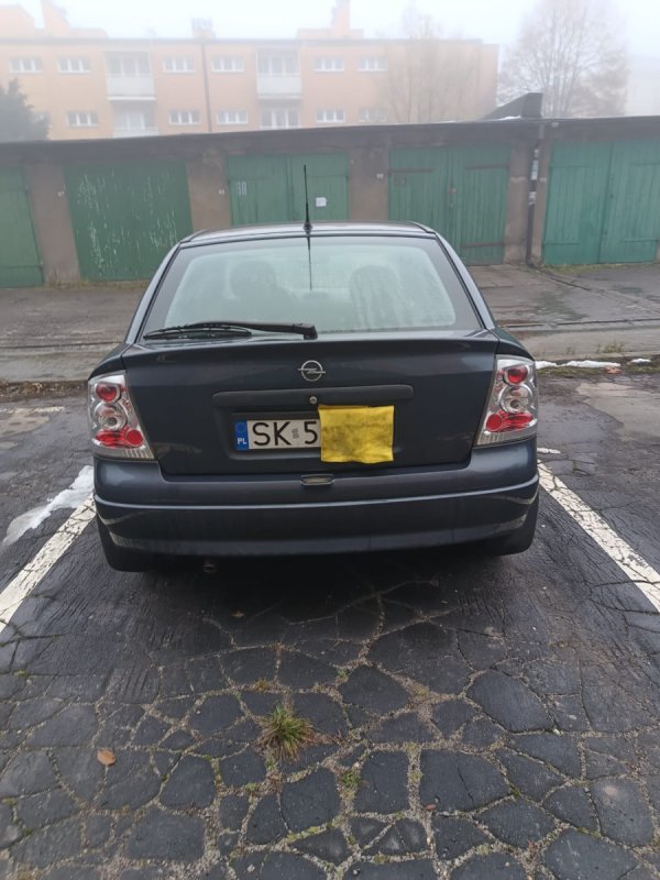 Sprzedam samochód Opel Astra - 01