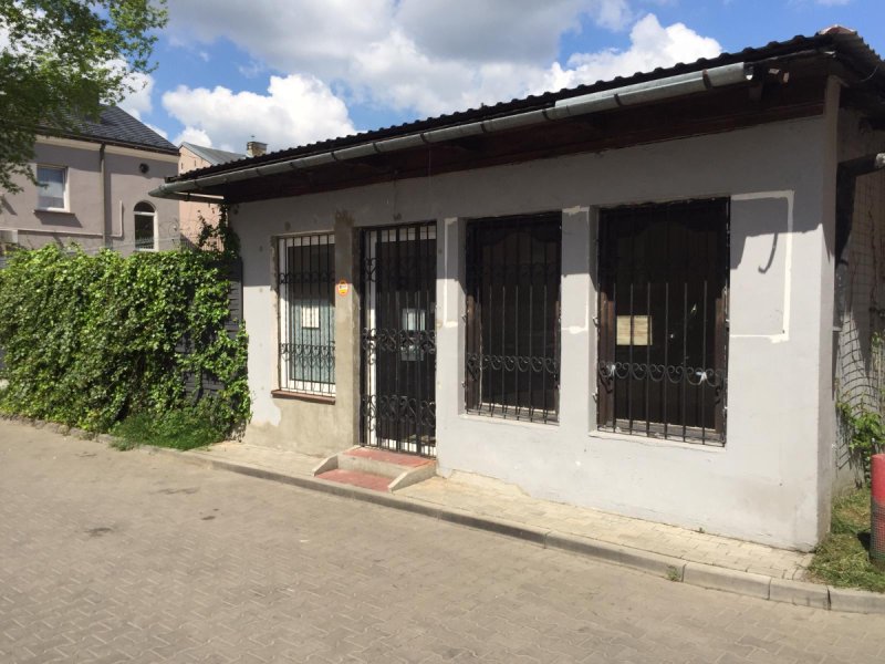 Lokal użytkowy, budynek wolnostojący 35 m2 - 01