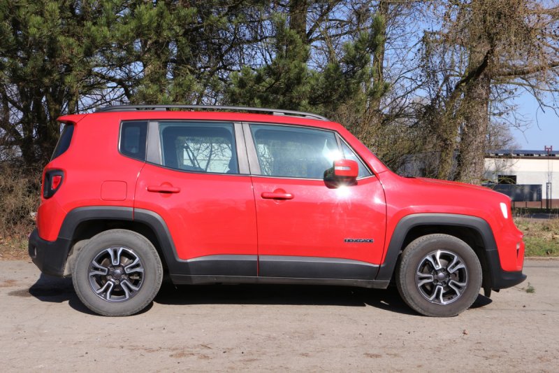 JEEP Renegade sprzedam - 01