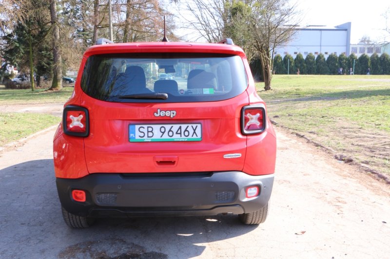 JEEP Renegade sprzedam - 02