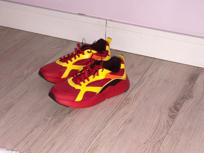Nowe buty sportowe z Biedronki rozmiar 37