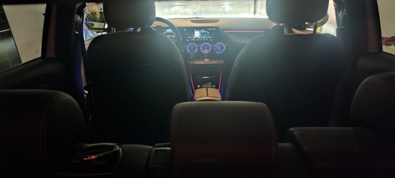 Mercedes Benz GLA 200 pełne AMG panoramiczny dach - 05