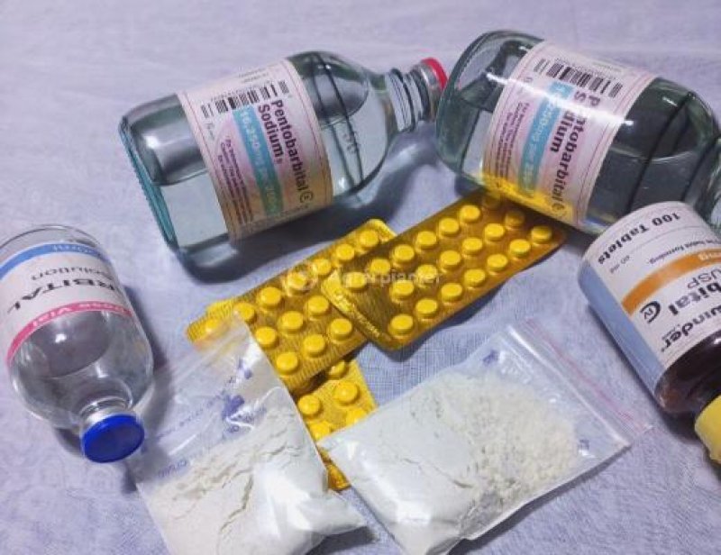 Cyjanek potasu, nembutal, pentobarbital