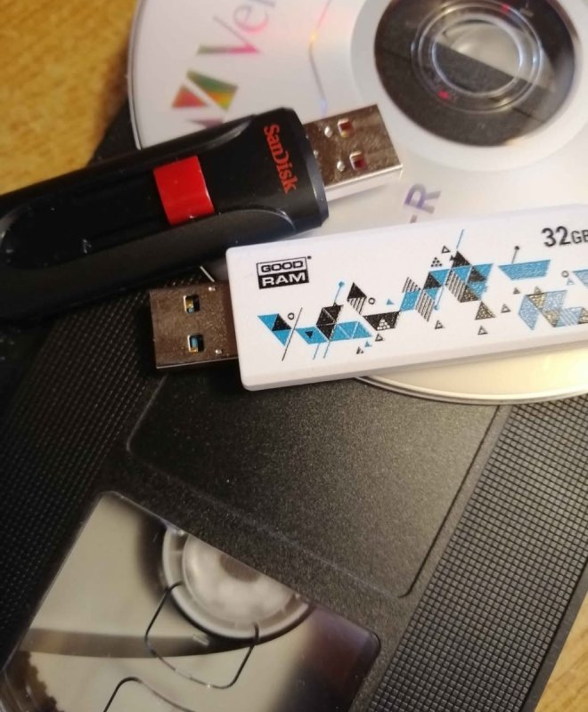 Przegrywanie kaset VHS na dvd i pendriva