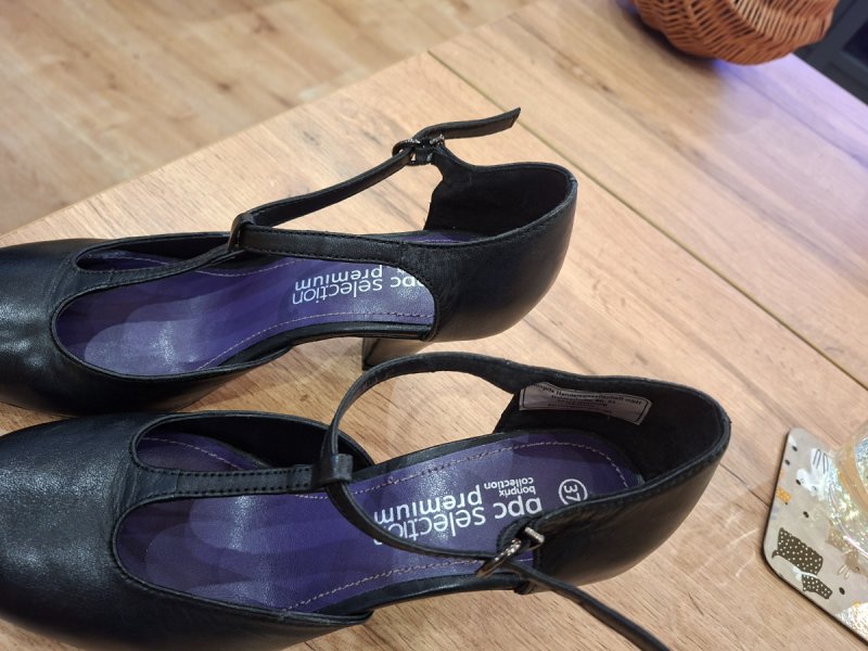 Buty damskie na obcasie 37 nowe - 02 Buty damskie na obcasie 37 nowe - 02